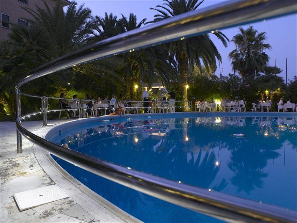 Hotel International San Benedetto del Tronto Exterior foto