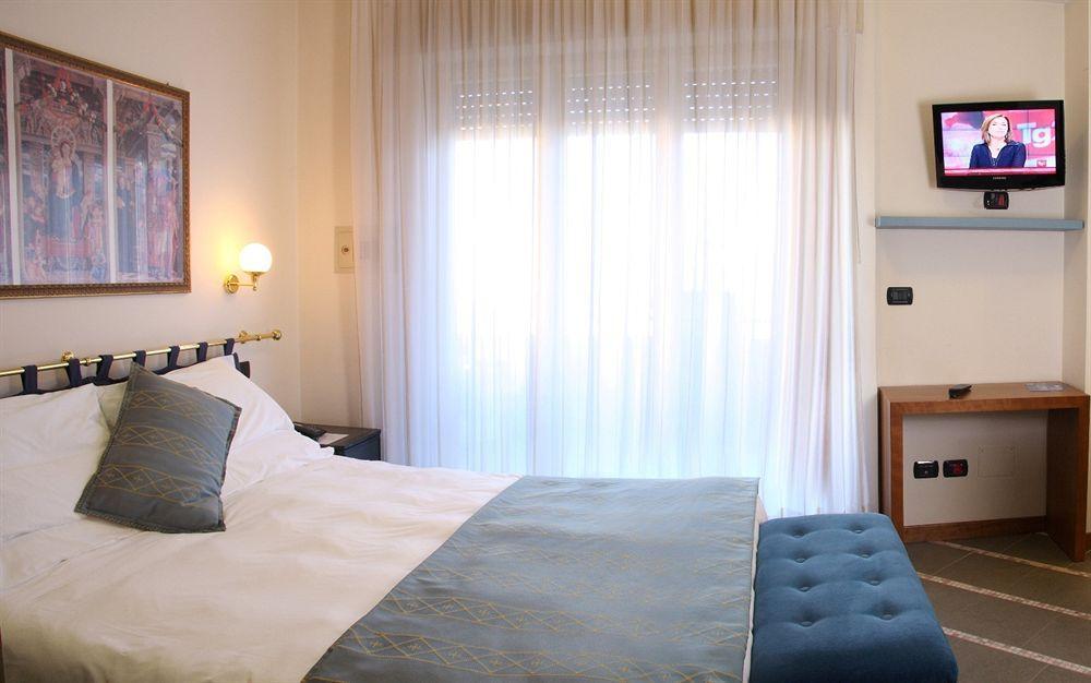 Hotel International San Benedetto del Tronto Exterior foto